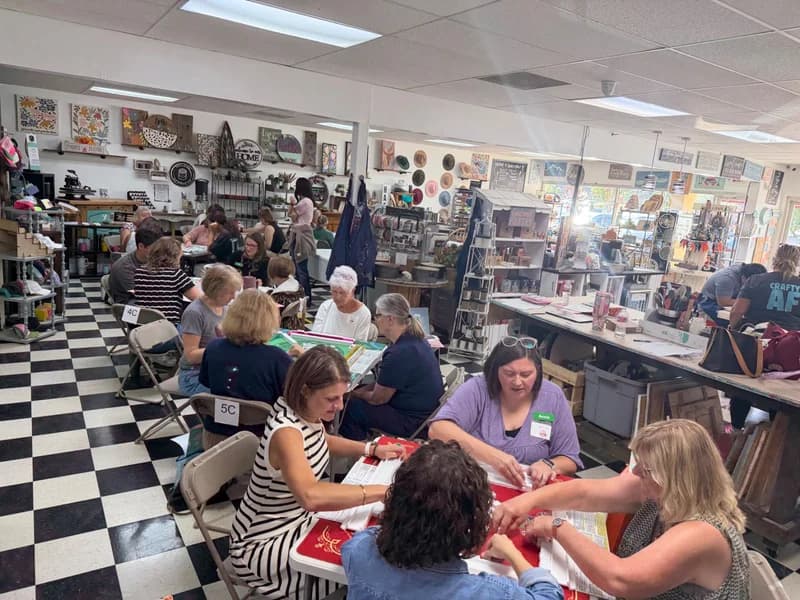 Free Open Play at Planks and Paint in Broomfield